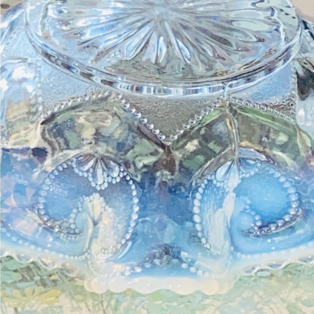 Dugan Antique Early 1900’s Iridescent/Frosted Rare Blue Glass🥣w/Beautiful Border - Picture 6 of 15